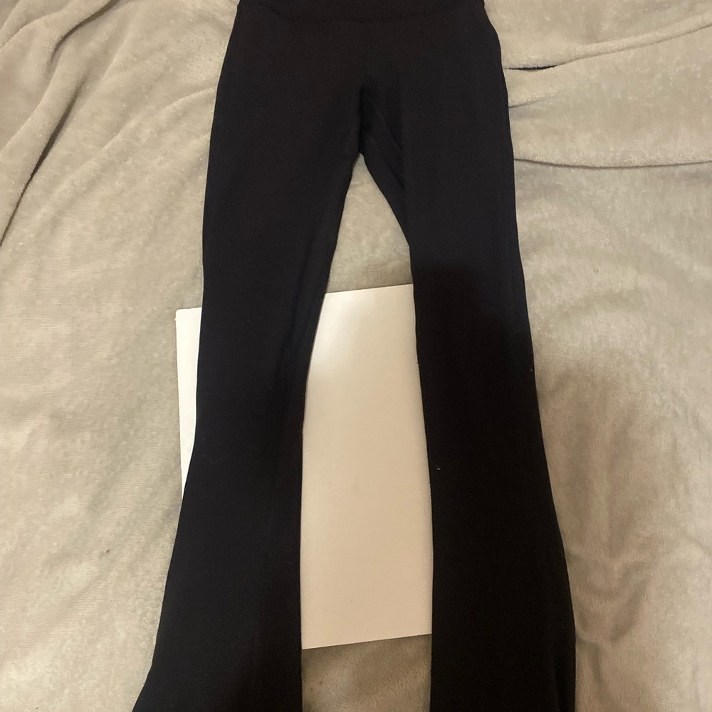 Lululemon leggings flared